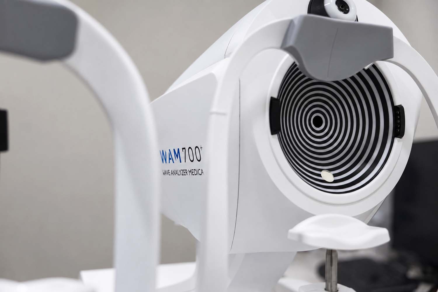 wam-700
